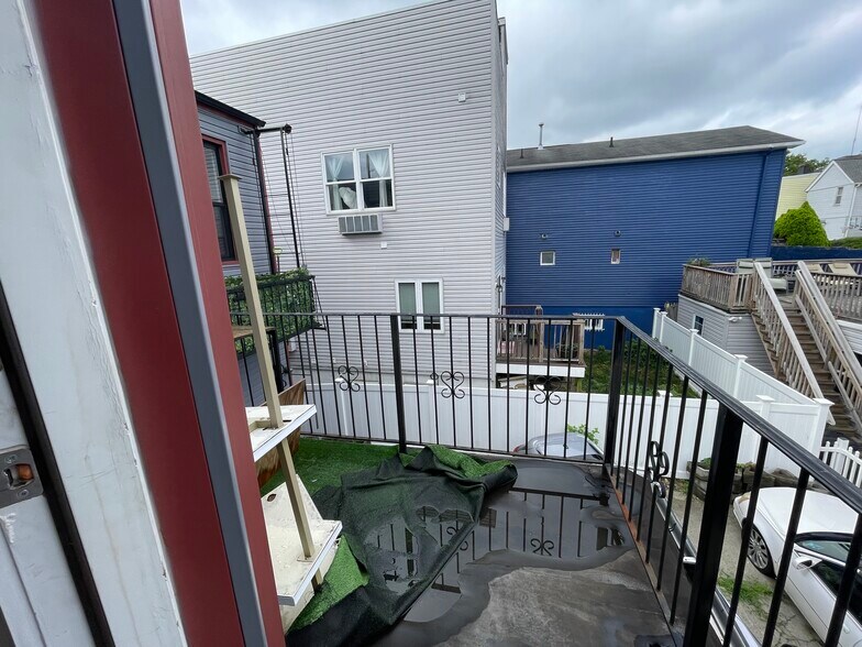 739 Garfield Ave 3B - 735 Garfield Ave