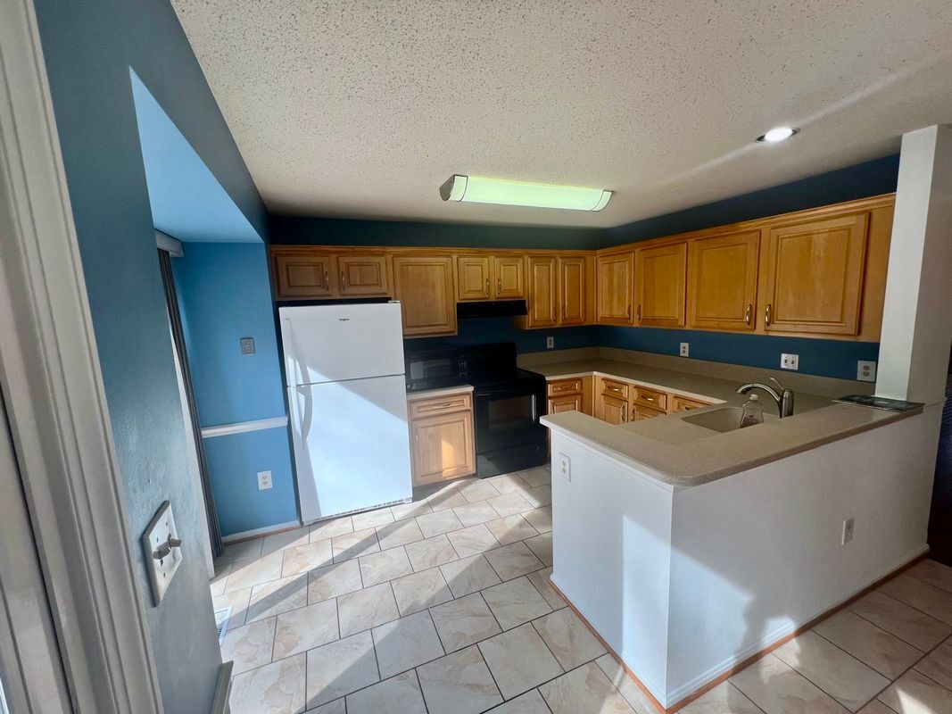 Building Photo - 11570 Hill Meade Ln