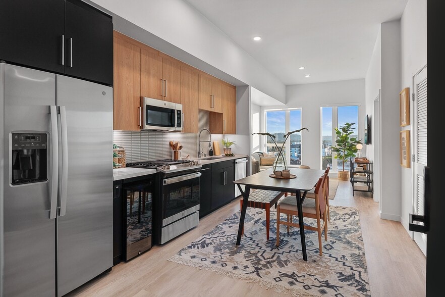 Primary Photo - The Parker