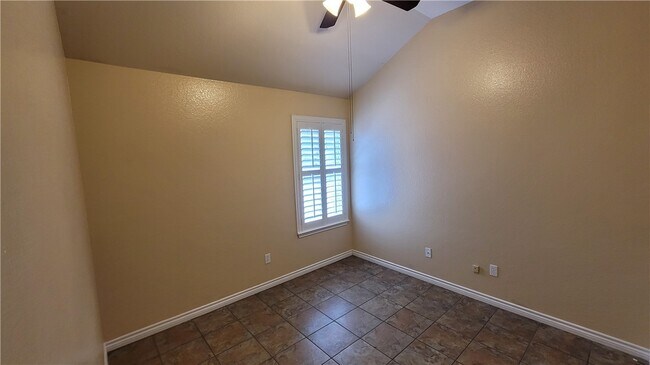 Building Photo - 11712 Larch Valley Dr