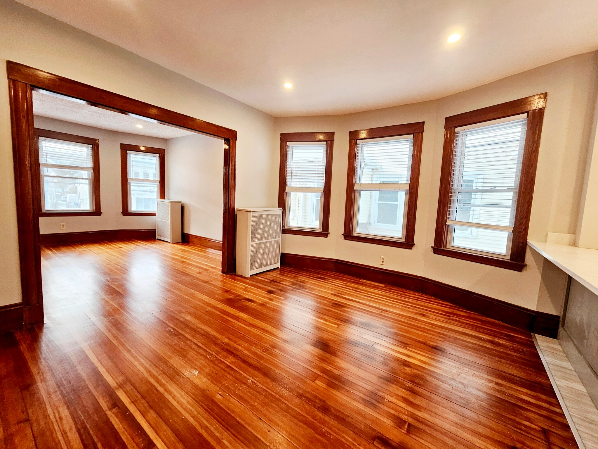 Building Photo - 69 Turner St