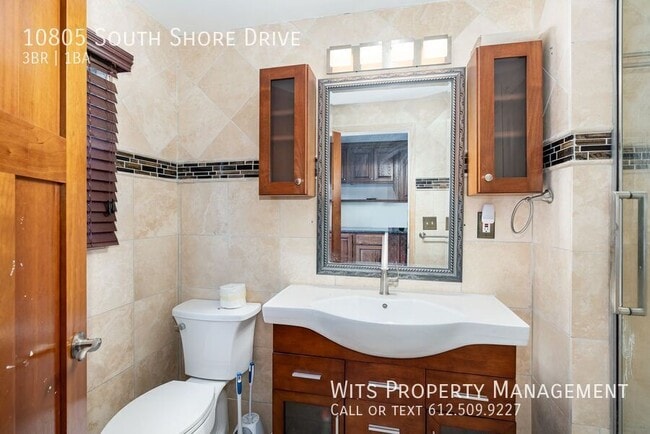 Building Photo - 10805 S Shore Dr
