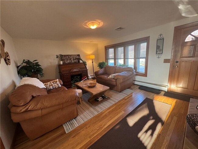 Building Photo - 73 Armory Dr