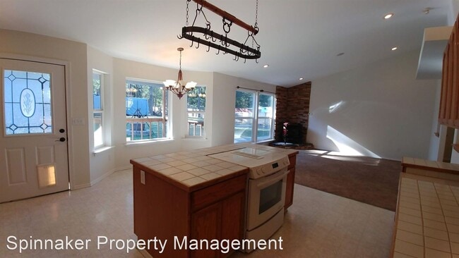 Building Photo - 4 br, 3 bath House - 24512 64th Ave E