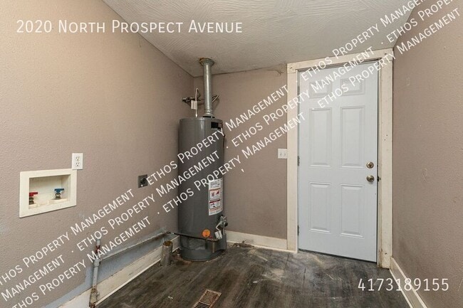 Building Photo - 2020 N Prospect Ave