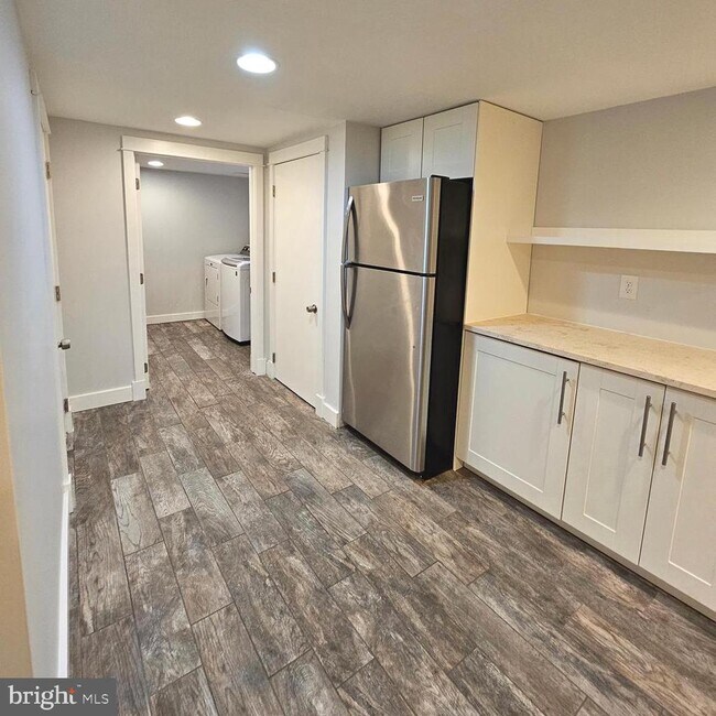 Building Photo - 5940 6th St