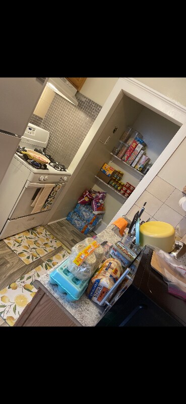 Building Photo - 1047 Penn St