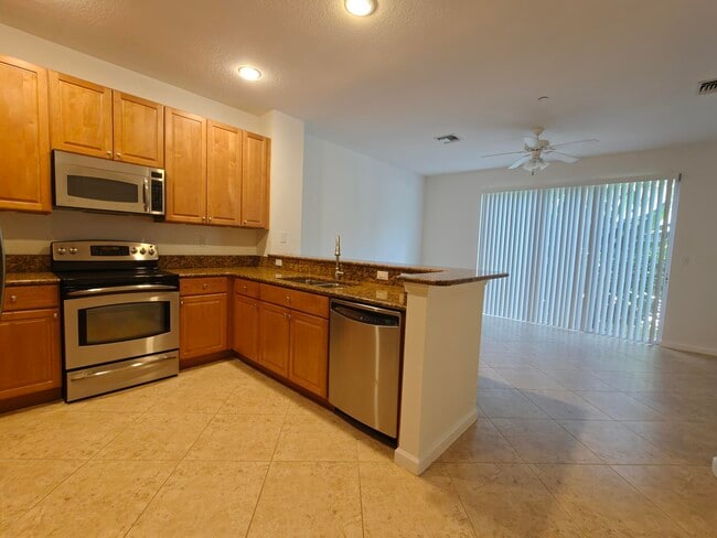 Building Photo - 9462 SW Purple Martin Way