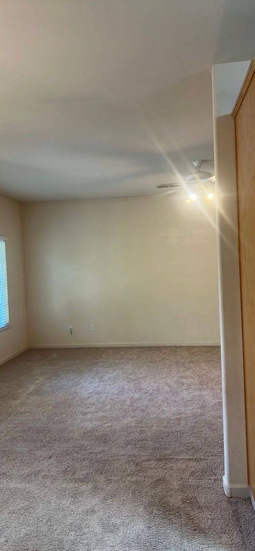 Building Photo - 689 Gateway Cir