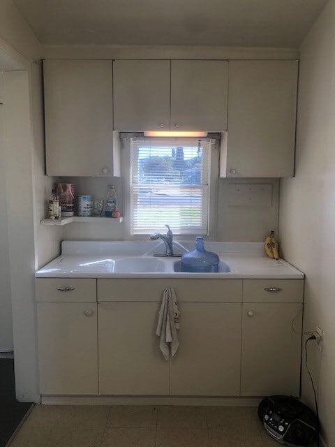 Building Photo - Quaint Single Story Studio Home in El Cajon