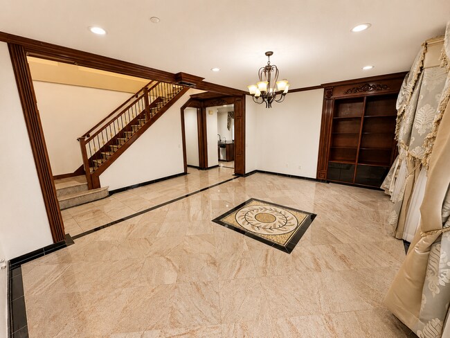 Building Photo - 621 Marbella Ct