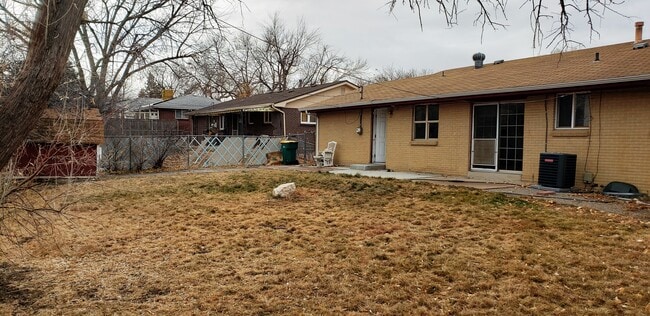 Building Photo - 358 Emporia St