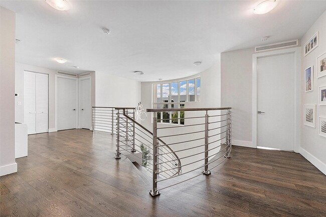 Building Photo - 7477 NW 99th Ave