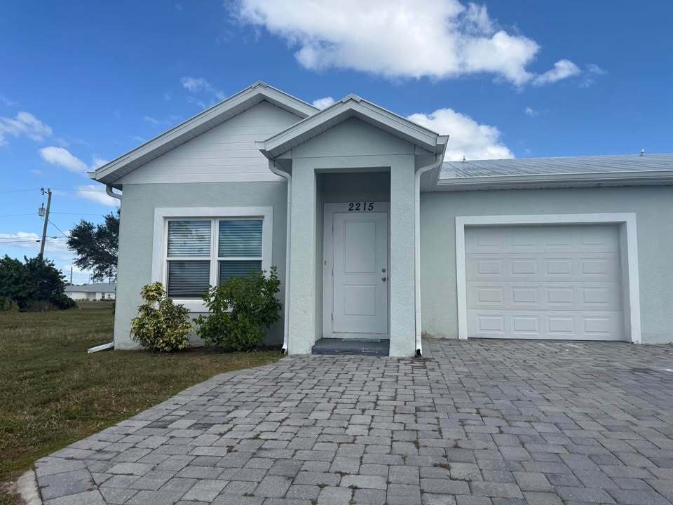 Building Photo - 2215 Andalusia Blvd