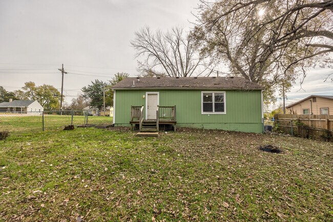 back - 490 Shawnee Rd