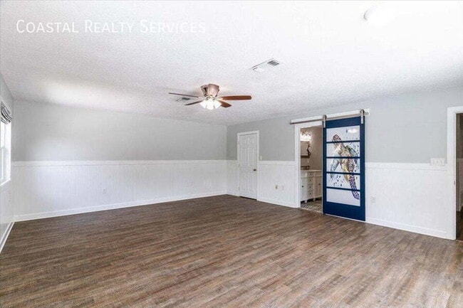 Building Photo - 8 Stafford Cir NE