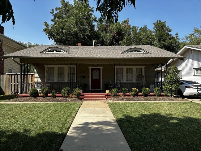 Primary Photo - 2037 NW 18th St
