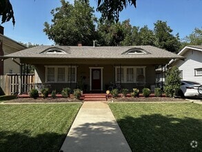 Building Photo - 2037 NW 18th St