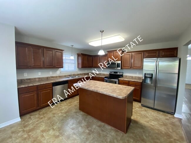 Building Photo - 2024 Bright Water Dr