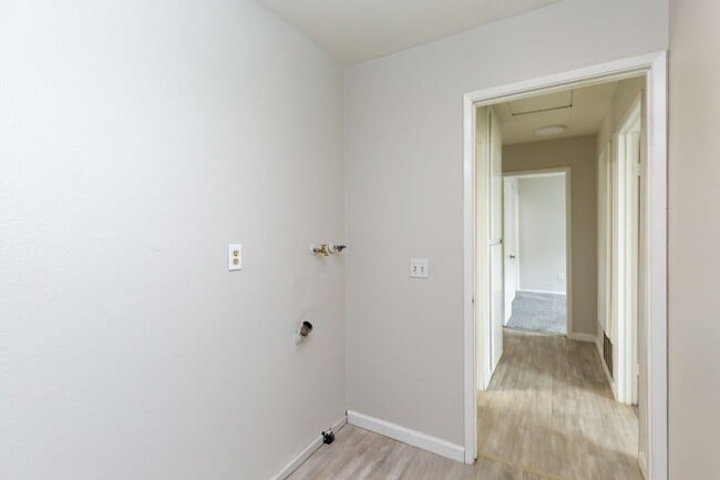Building Photo - 3 Bedroom Home in Mira Mesa