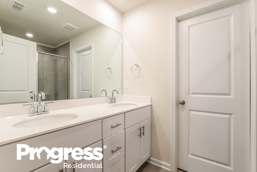 Building Photo - 1672 Villageside Ct