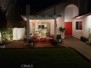 Building Photo - 26476 Vía Lara