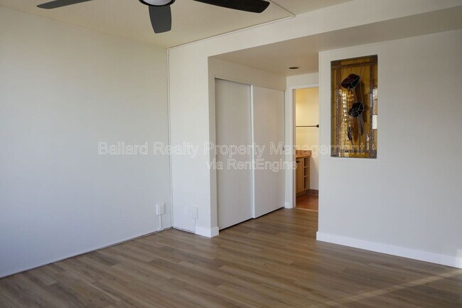 Building Photo - 2125 1st Ave