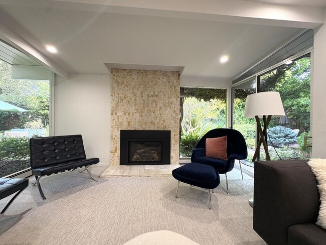 Building Photo - Eichler-Style Gem in Desirable Triple El N...