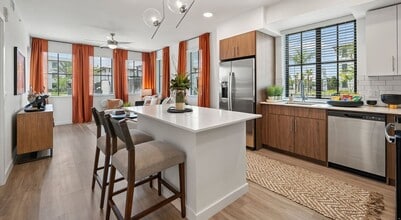 Building Photo - 2085 S Congress Ave