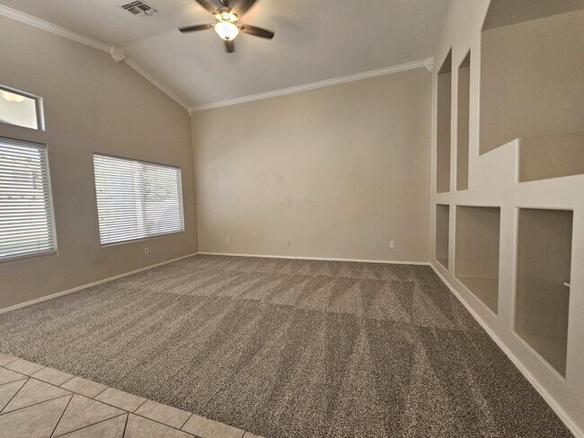 Building Photo - 2294 E Cherry Hills Pl