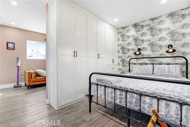 Building Photo - 14828 Saticoy St