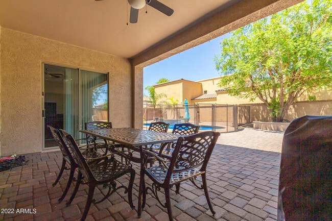 Building Photo - 4250 S Lafayette Dr