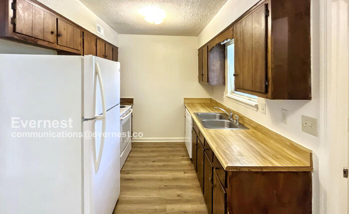 Building Photo - 5243 Donlyn Dr