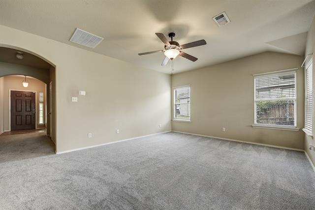 Building Photo - 2041 Meadow View Dr