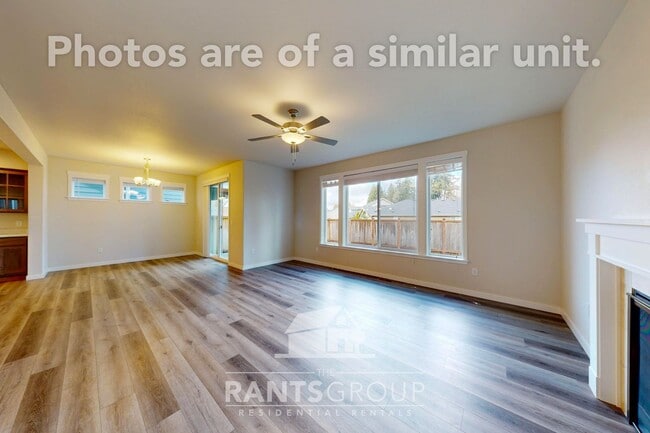 Building Photo - Built in 2023! Great Location!  Easy I5 Ac...
