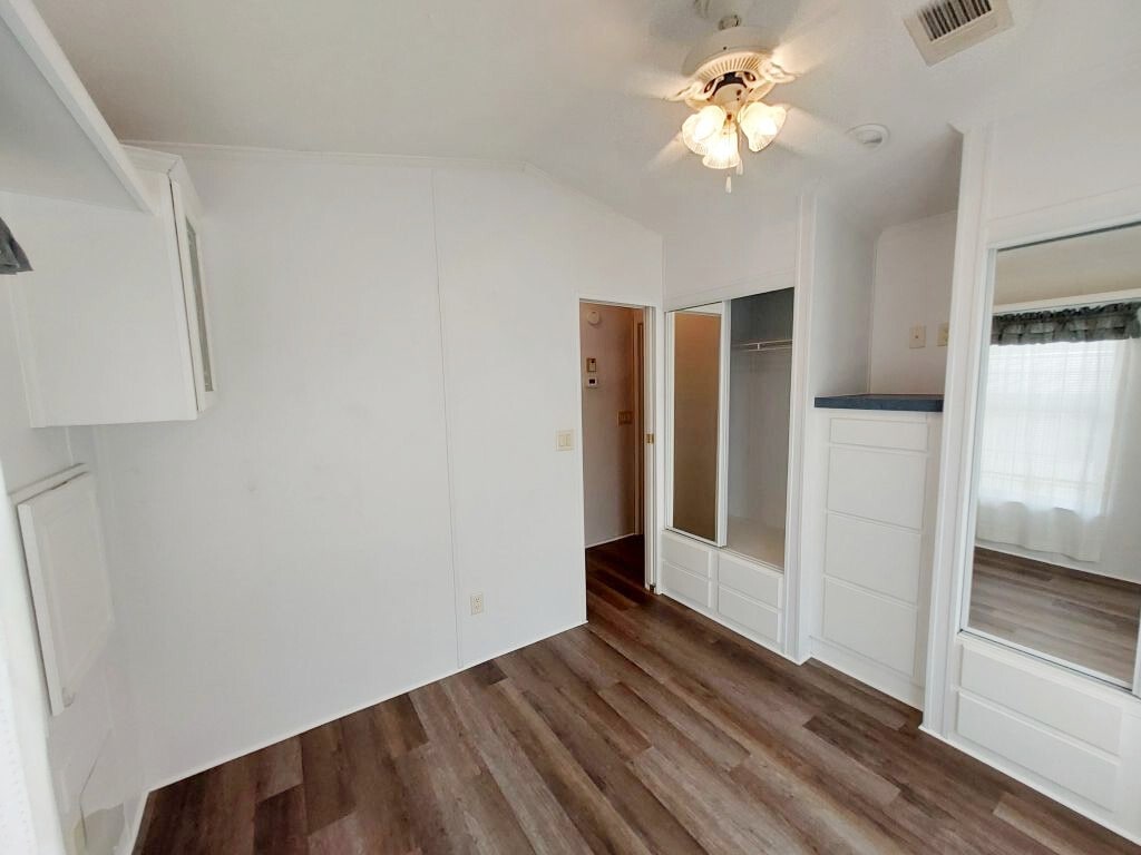 BDRM 1 - 1108 49th Avenue Ter W