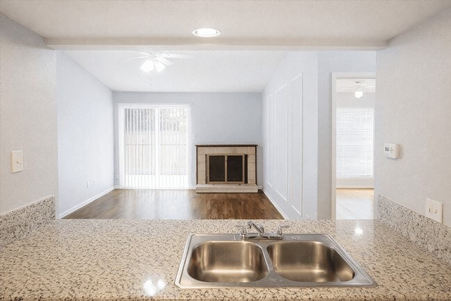 Building Photo - 8100 Cambridge St