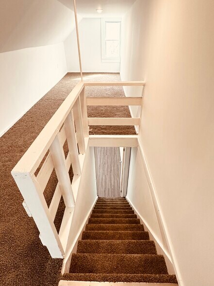 Building Photo - 96-98 Durnan St