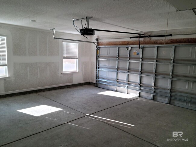 Building Photo - 10558 Ruffian Rte