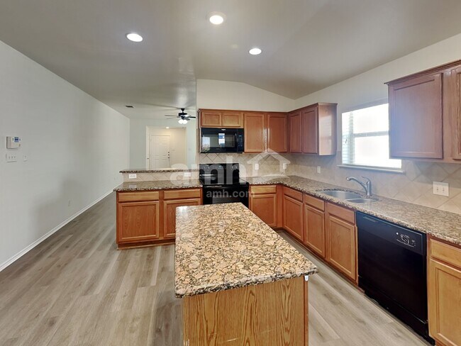 Building Photo - 132 Harness Ln