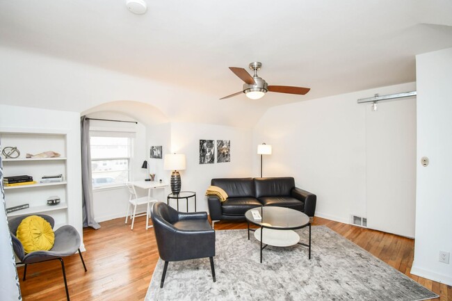 Building Photo - Cozy & Fully Furnished 1-Bedroom Near Sanf...