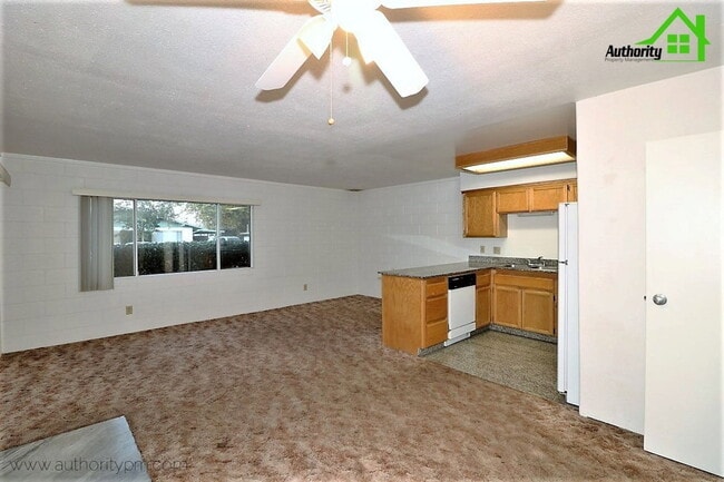Building Photo - 6183 Verde Vale Ct