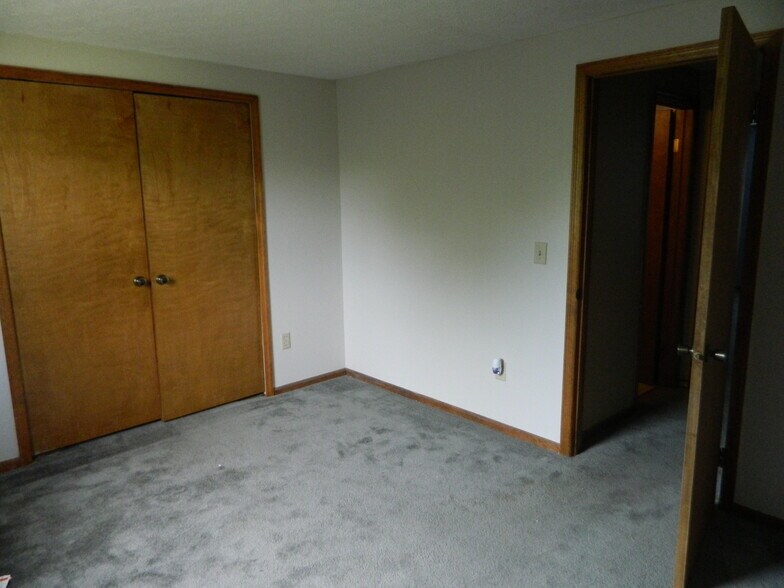 2nd Bedroom - 7400 Chaparral Rd