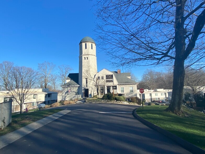 Building Photo - 89 Olcott Way