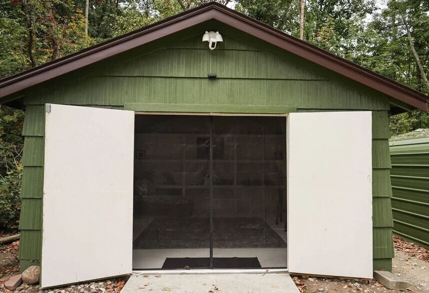 Building Photo - 5795 Stimson Rd