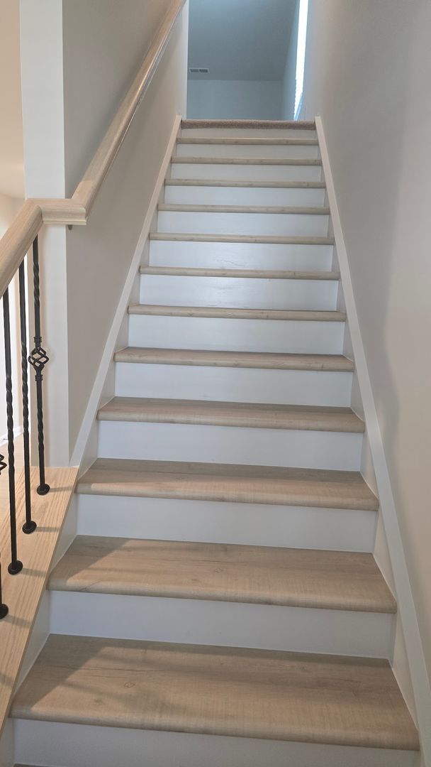 Building Photo - New Home with 5BR/2.5BA, Loft Area, Primar...