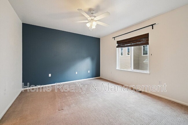 Building Photo - 12923 Grant Cir E