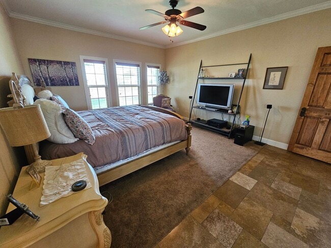 Building Photo - 311 Desert Sun Ct
