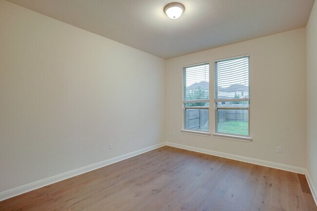 Building Photo - 16005 Axehandle Trl