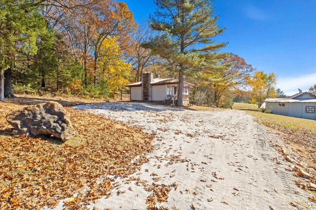 Building Photo - 17097 Lake Sequoyah Dr